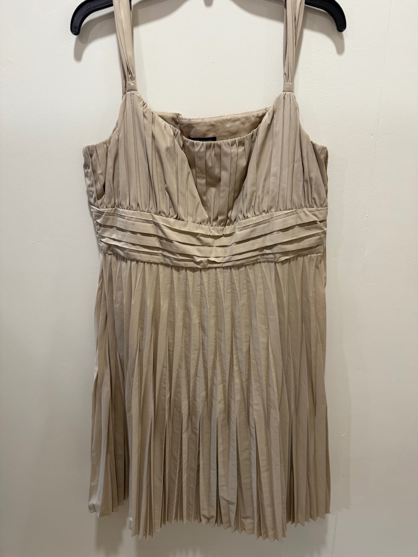 Anne Klein Dress 16 Beige