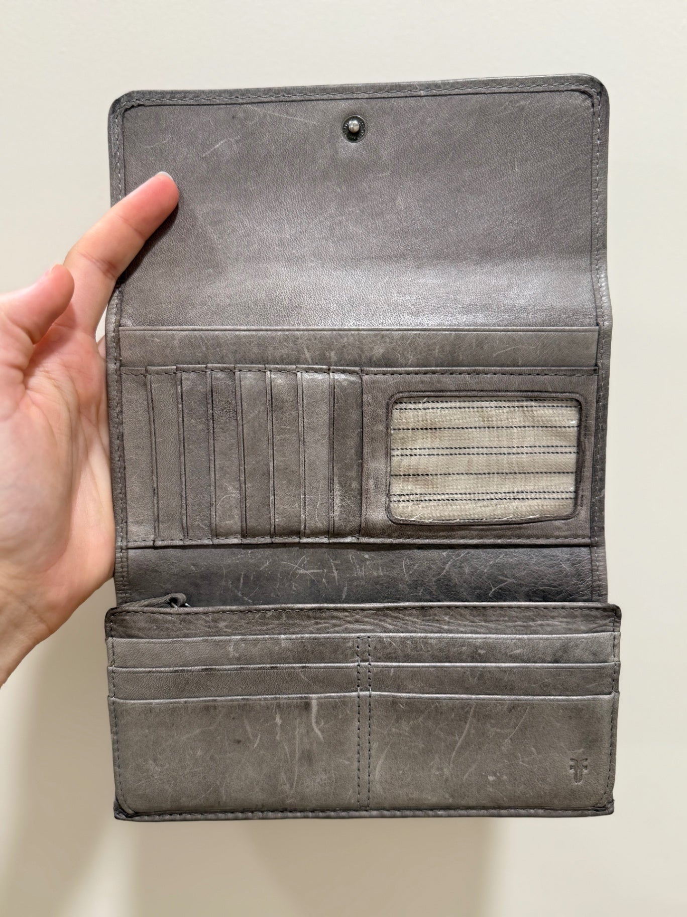 The Fry Company BAG Gray