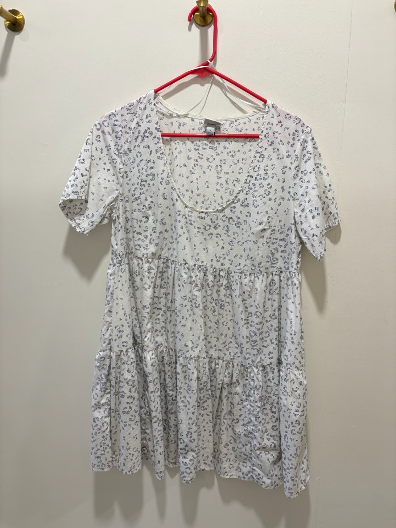 a new day Dress Small White with gray leopard print