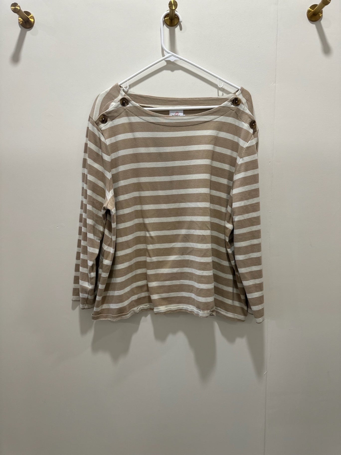 Top XXL Beige and white