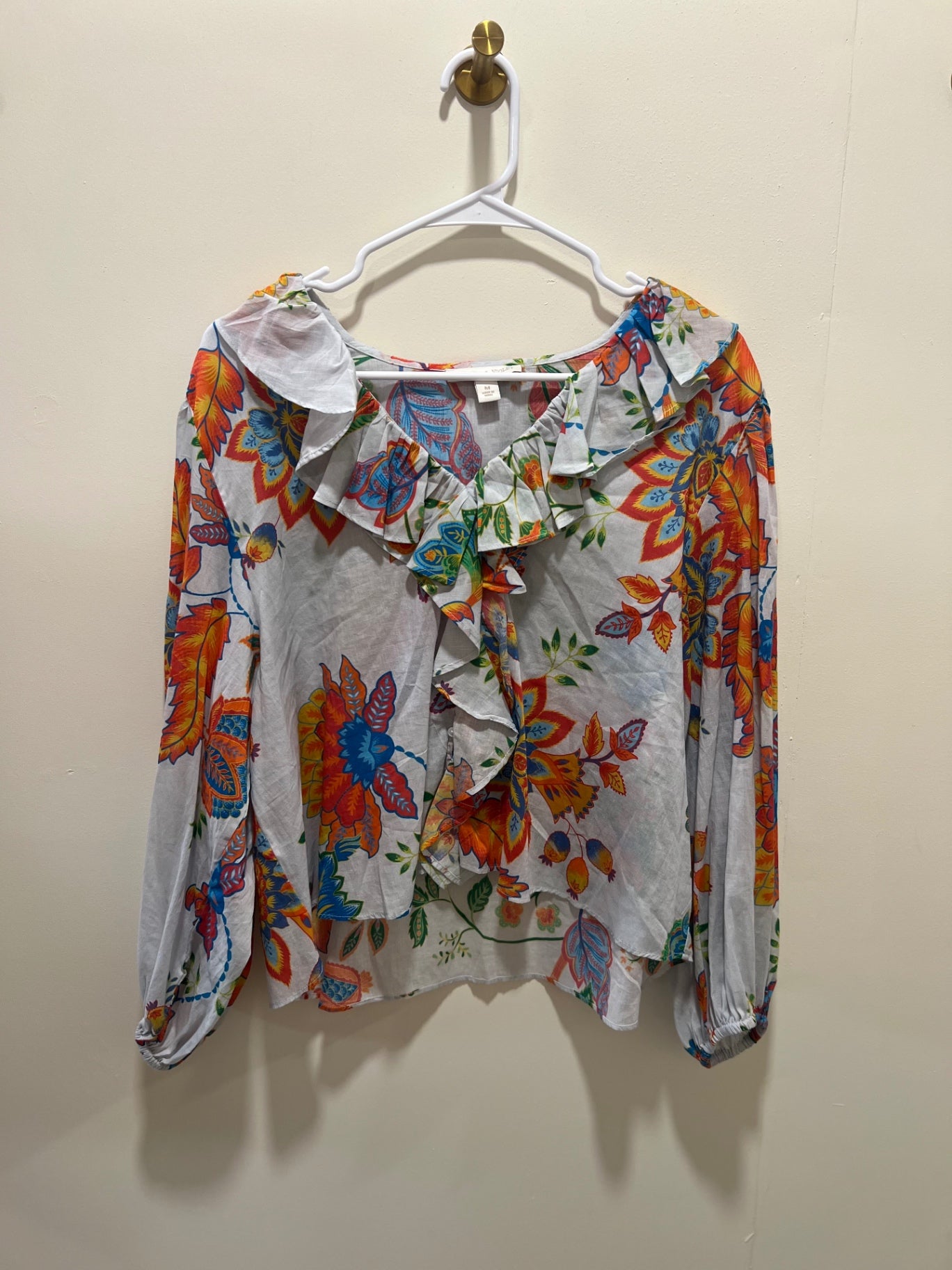 Chelsea & Violet Blouse Medium White with multicolor floral pattern