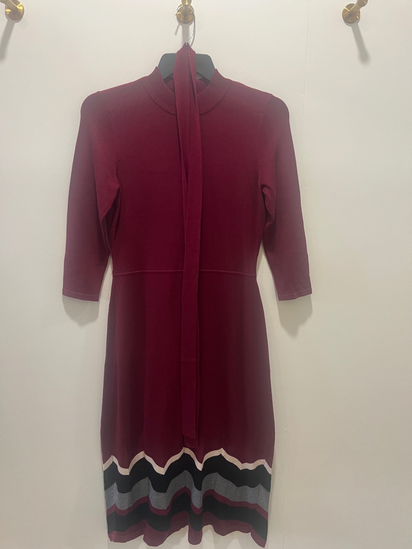 Sandra Darren Dress Medium Maroon
