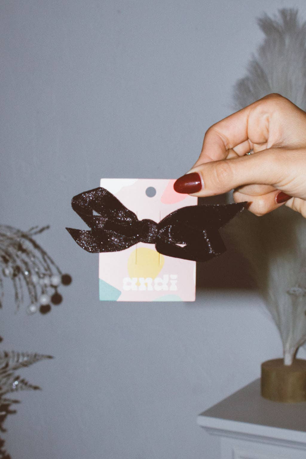 Joan Bow Clips