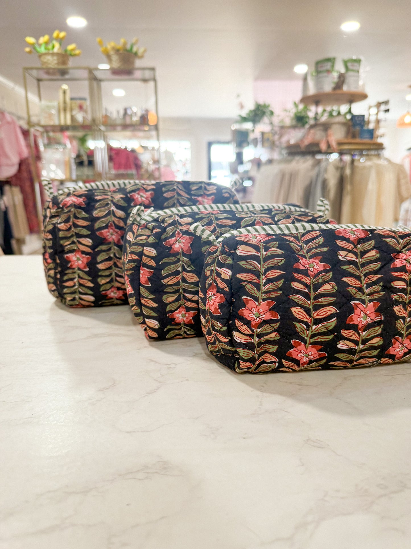 The Small Dahlias Quilted Bag