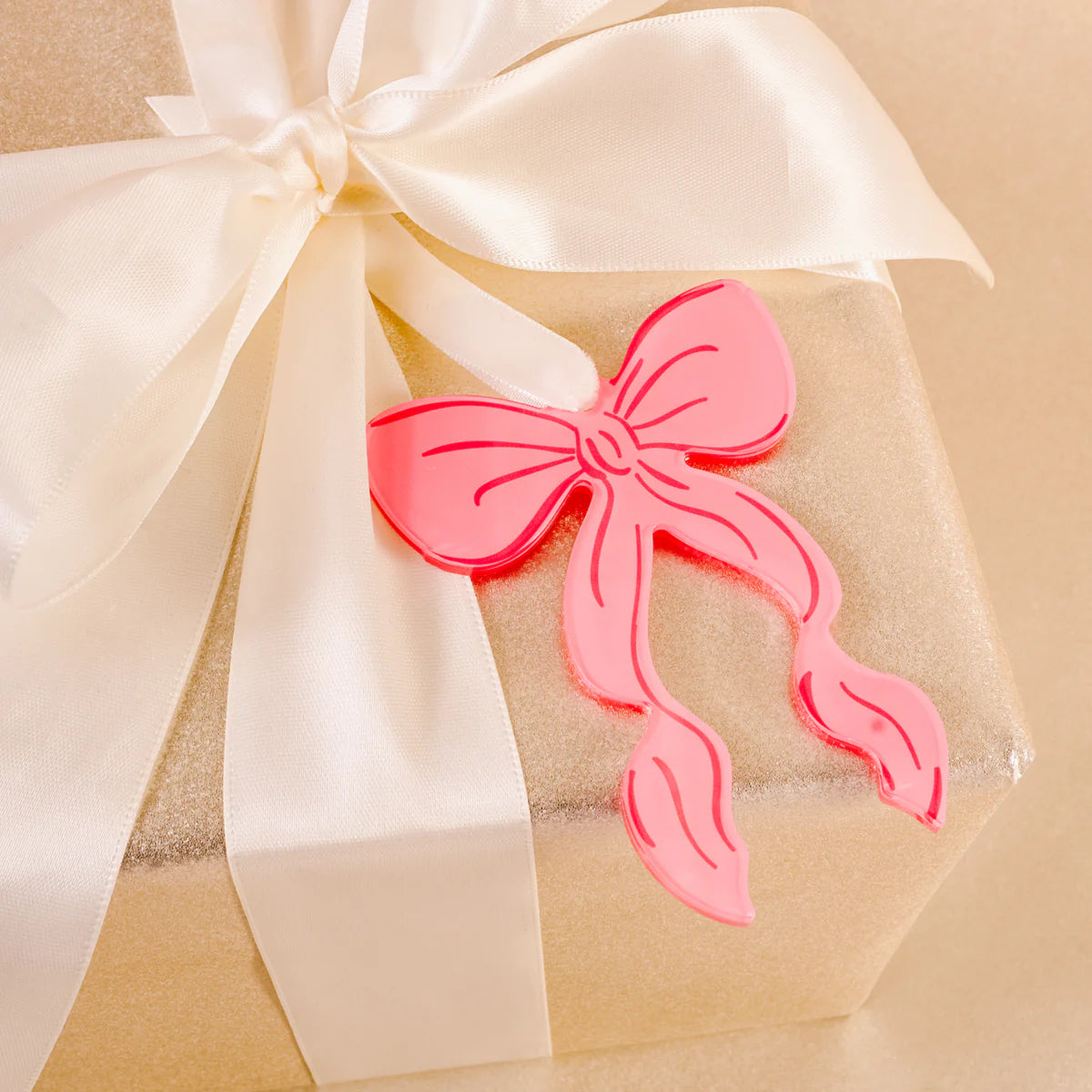 Lovely Bow Ornament
