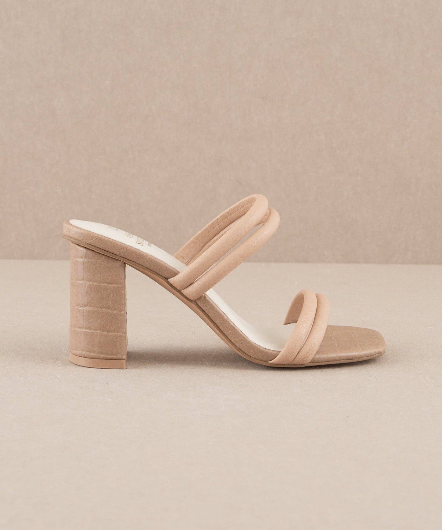 Strappy Aligator Block Heel