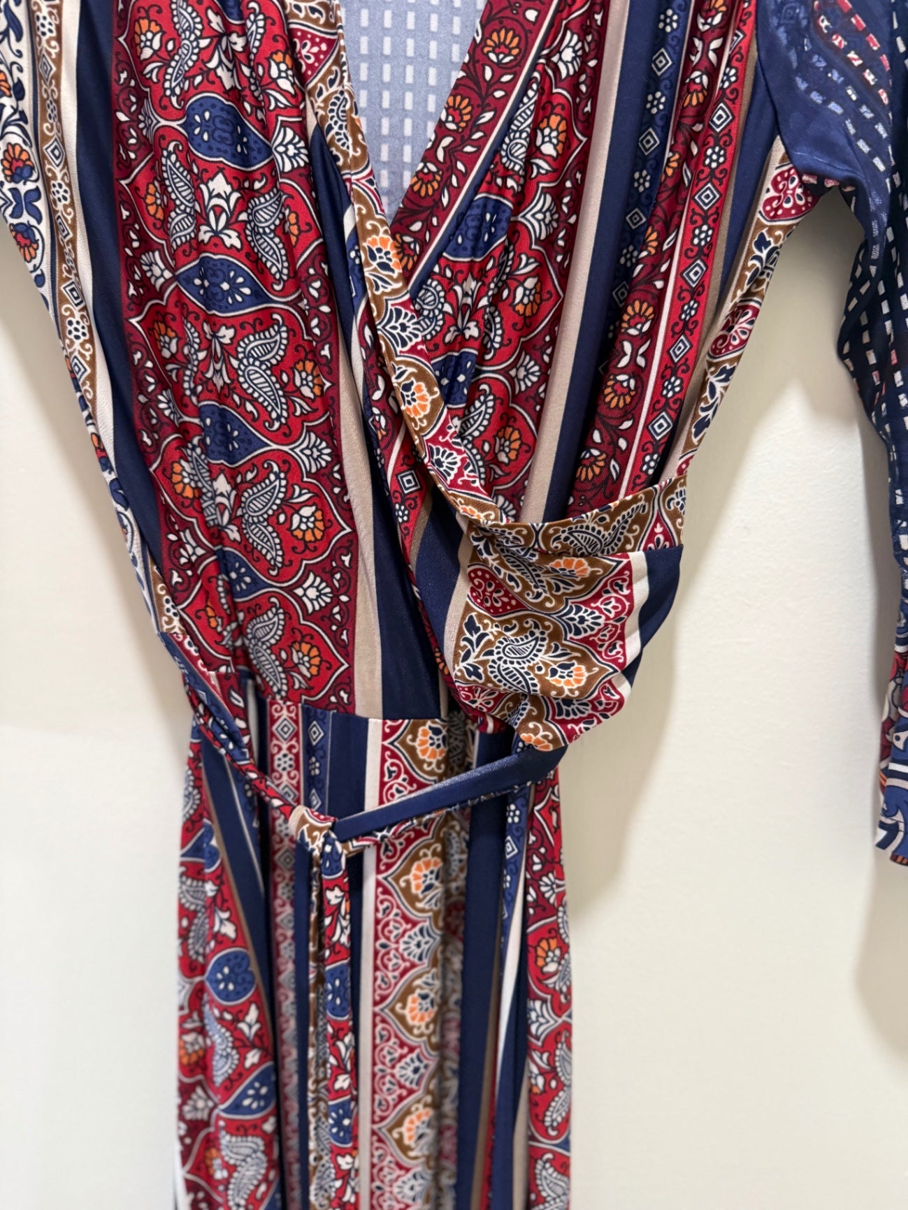 tua Dress Large Multicolor (Red, Blue, White, and Beige)