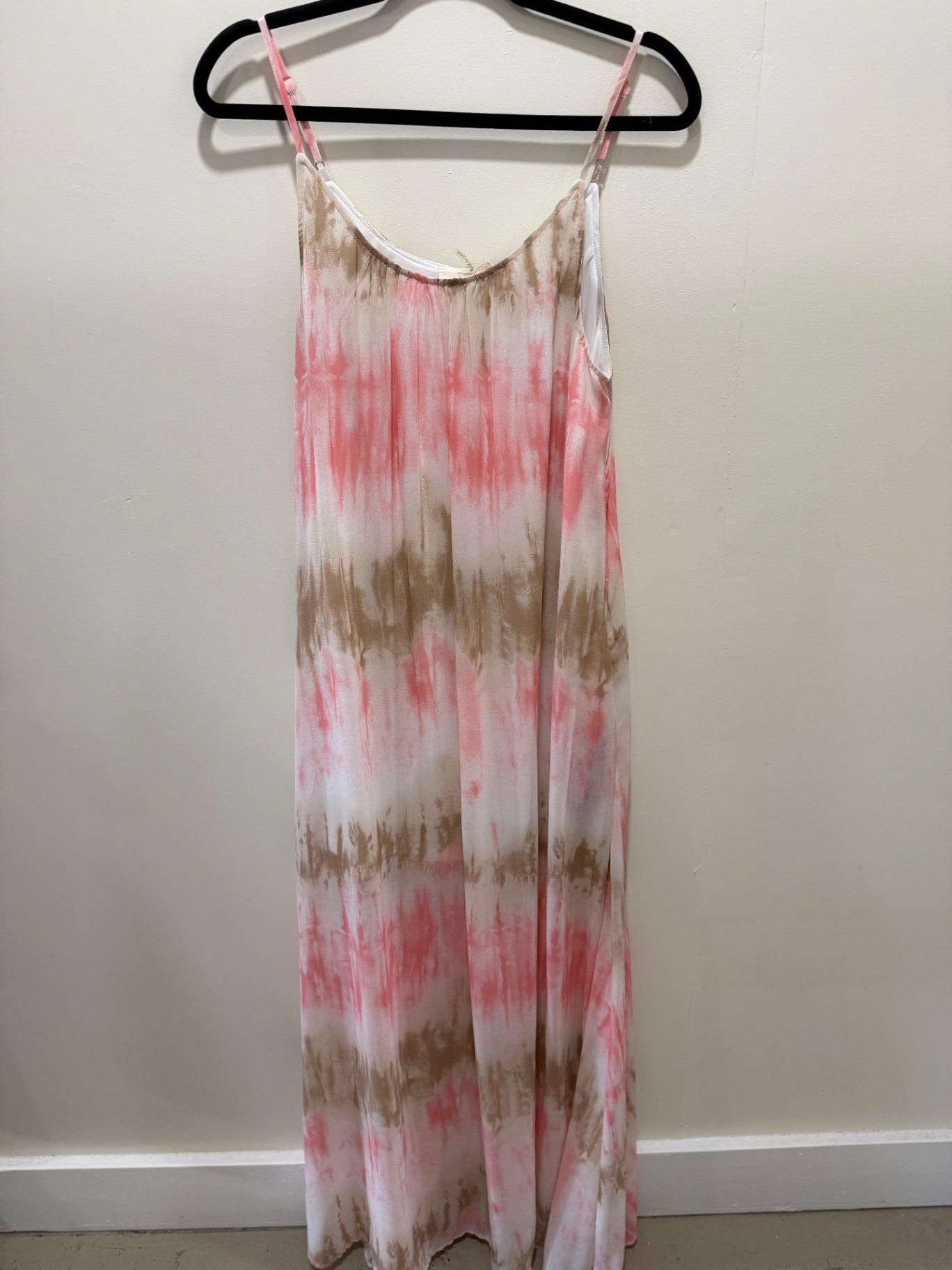 Entro Dress Medium Pink, White, Beige