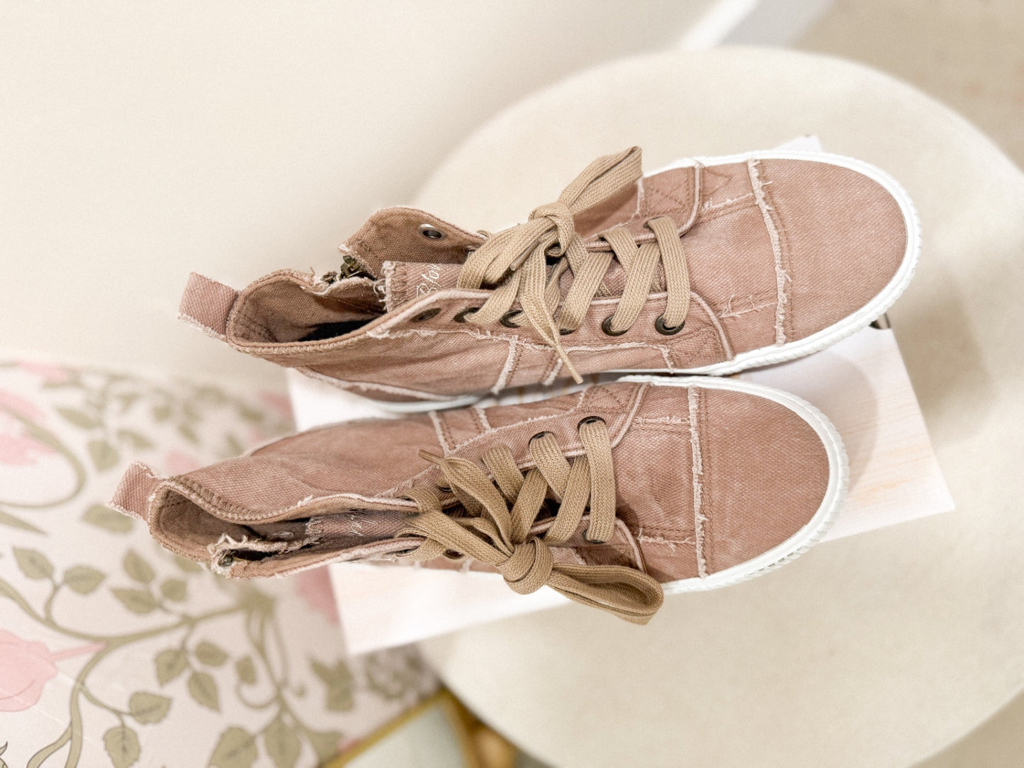 Blowfish Malibu Shoes 9.5 Beige