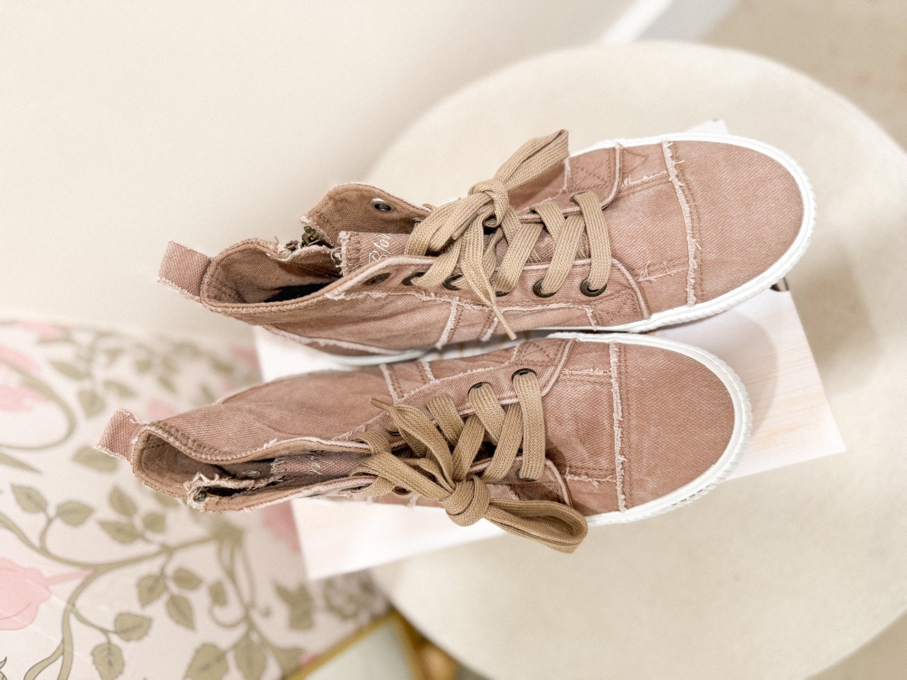 Blowfish Malibu Shoes 9.5 Beige