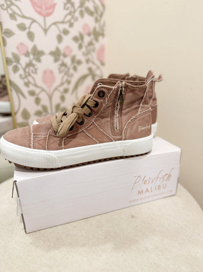 Blowfish Malibu Shoes 9.5 Beige