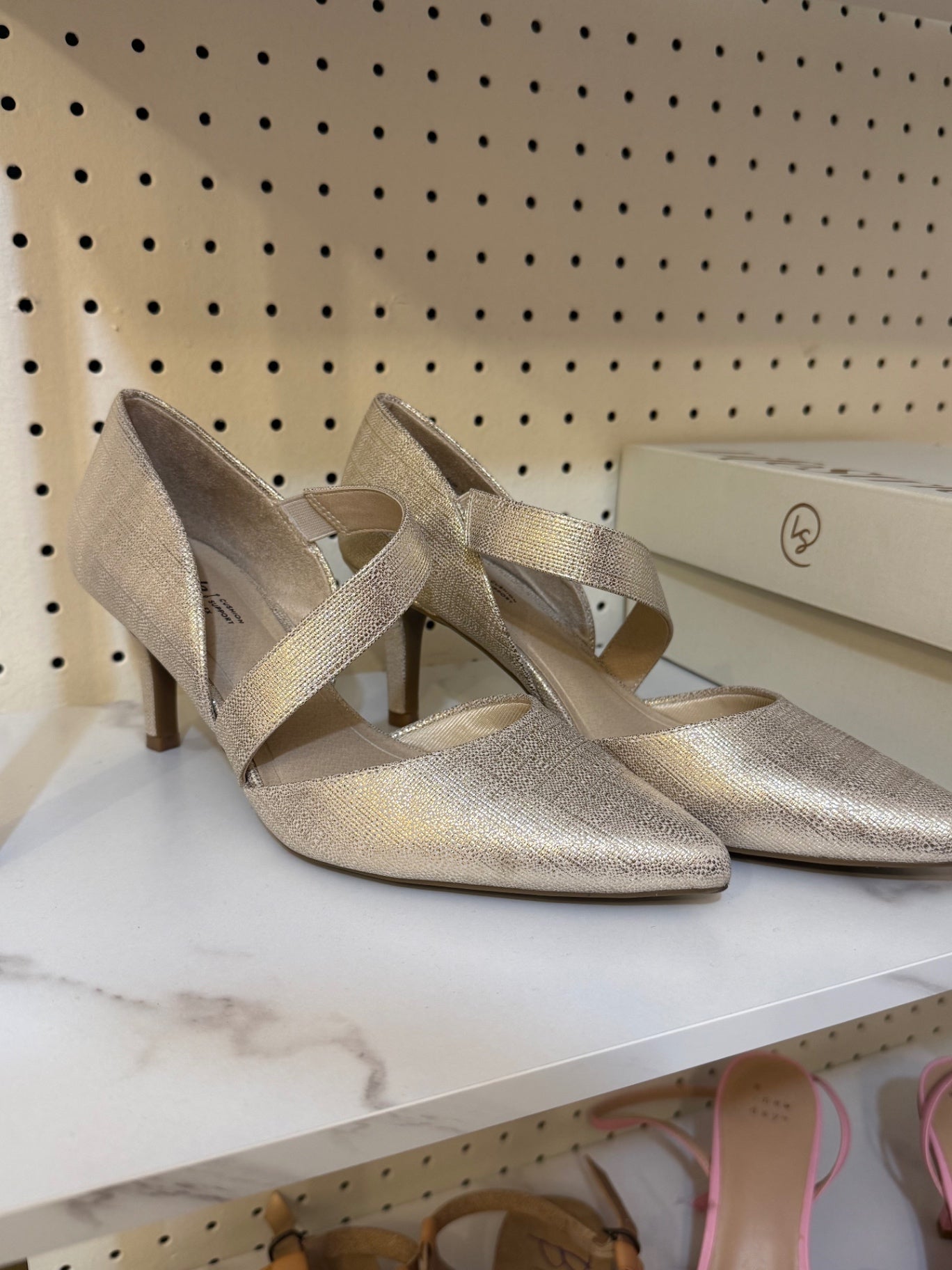 LifeStride Shoes 8.5 Gold