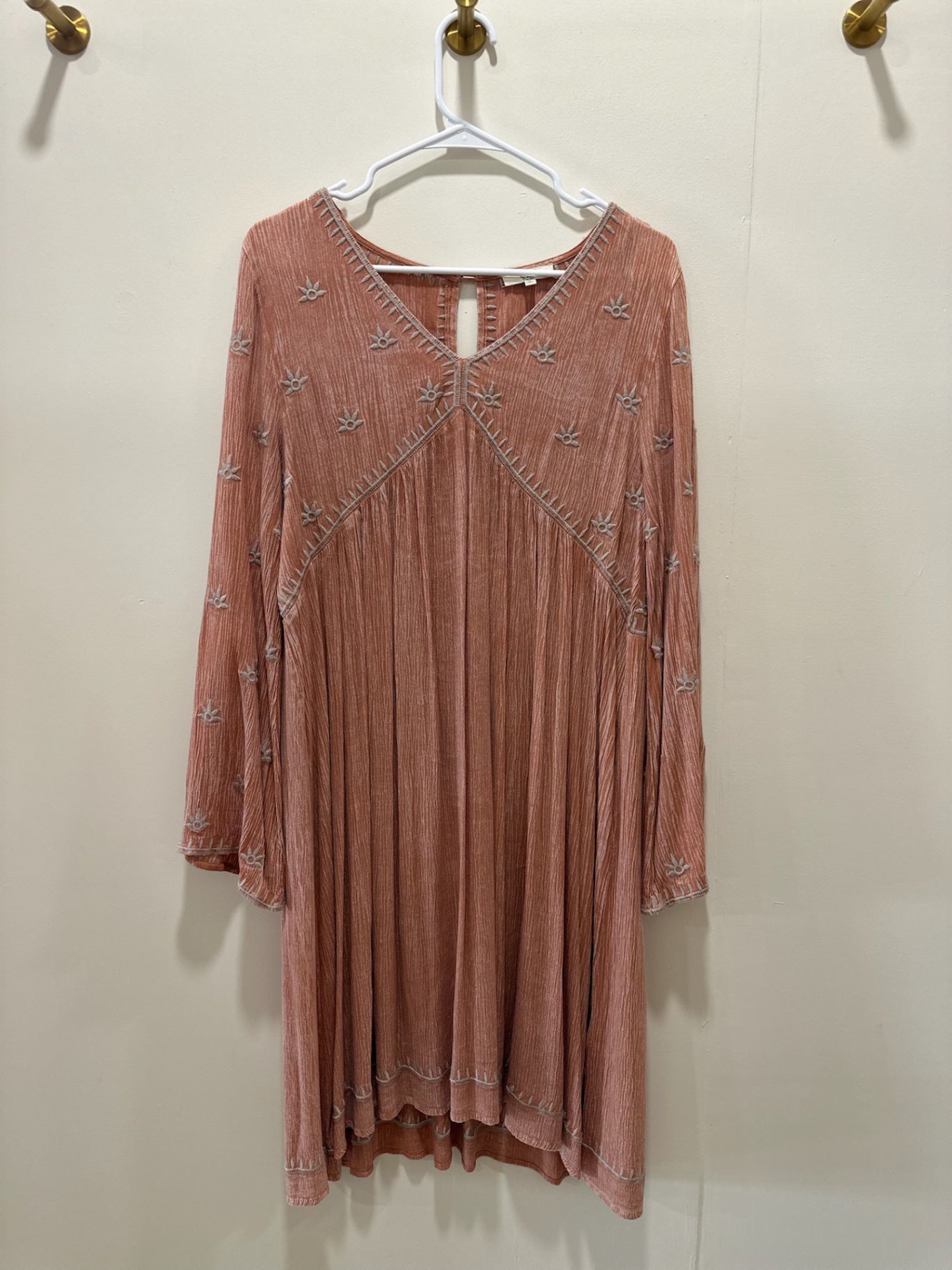 Easel Dress Small Peach