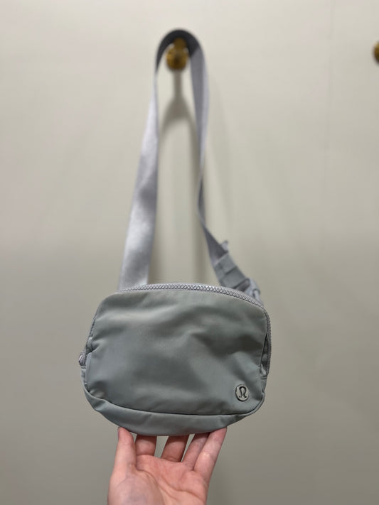 Lululemon BAG Gray