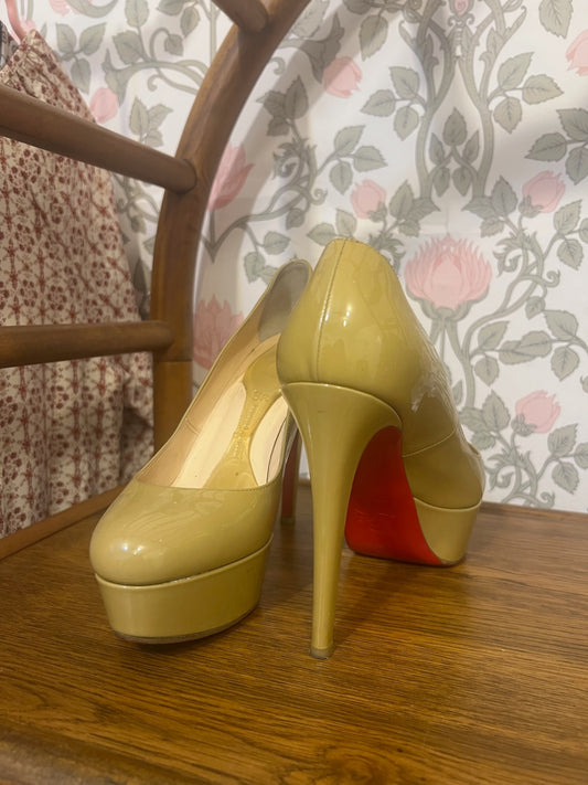 Unknown Pumps 37.5 Yellow