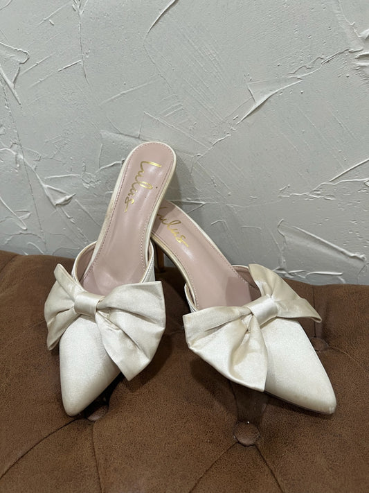 Lulus Shoes 8.5 Cream