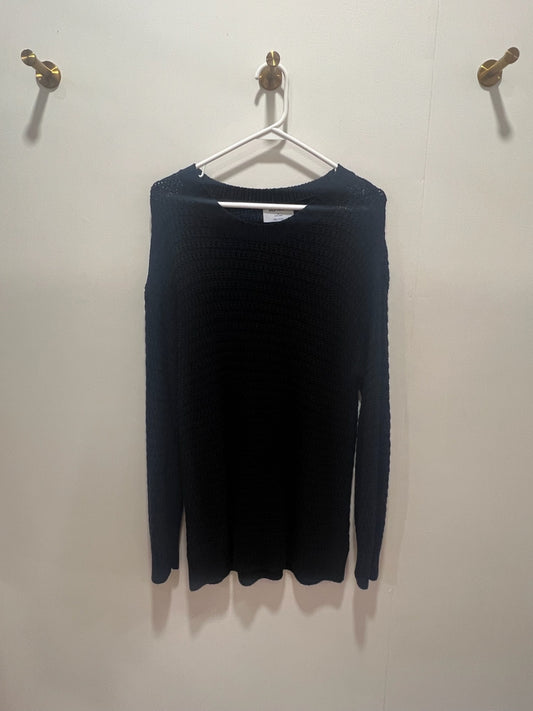 Old Navy Sweater Medium Black