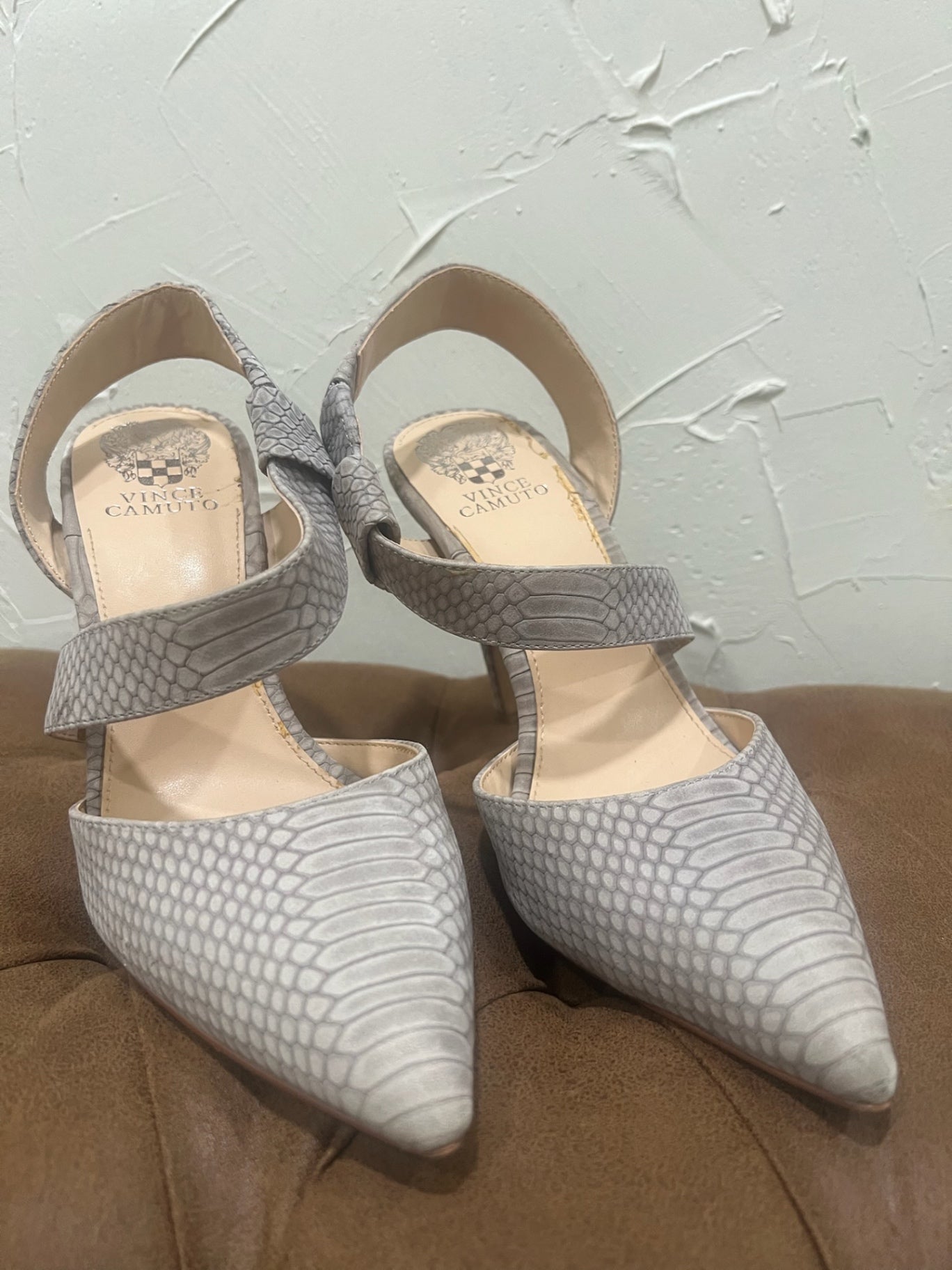 Vince Camuto Shoes 8.5 Gray