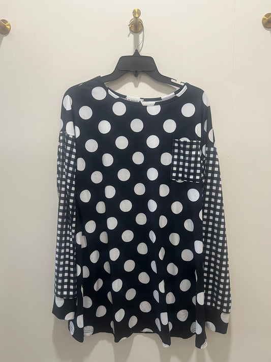 Nuggles Top Medium Black and White