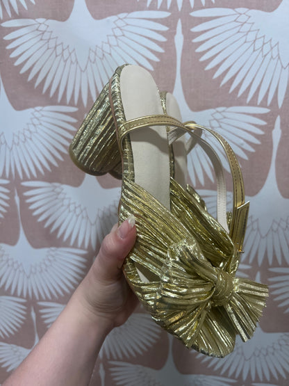 Unknown Shoes 40 Gold