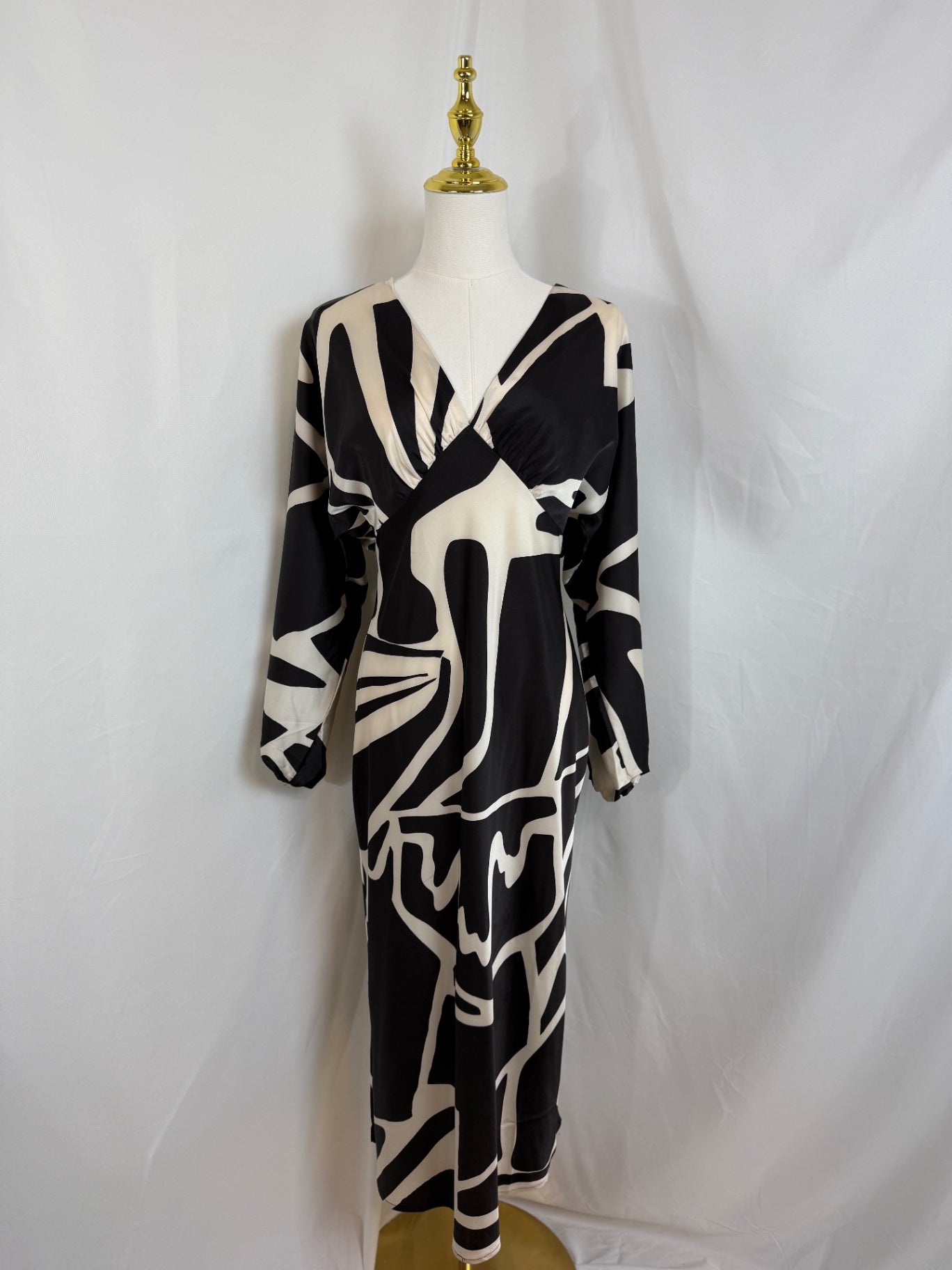 BANANA REPUBLIC Dress 4 Black and White