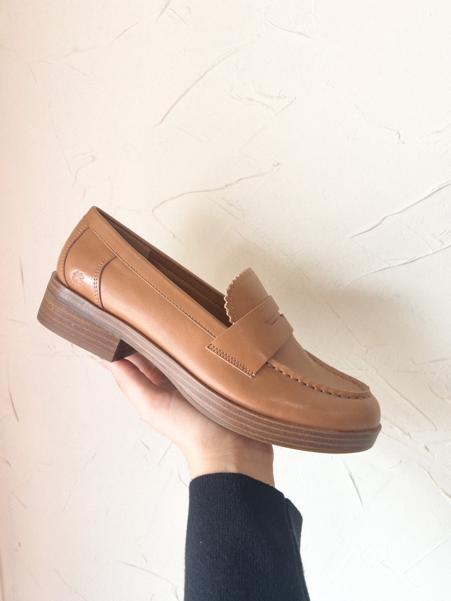 Lucky Brand Nude Loafers