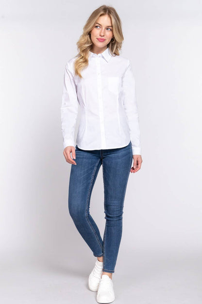 The Tia Button in white