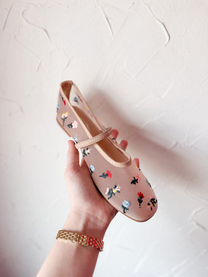 THE MESH FLOWER EMBROIDERY FLAT