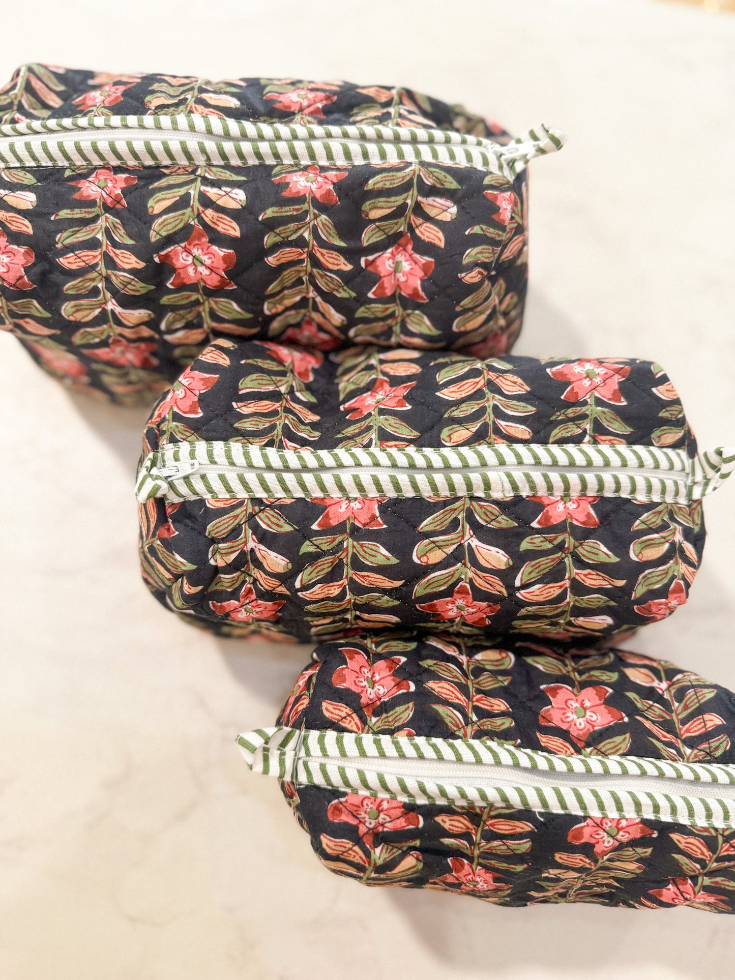 The Small Dahlias Quilted Bag