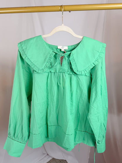 The Peter Pan Collar Top in green