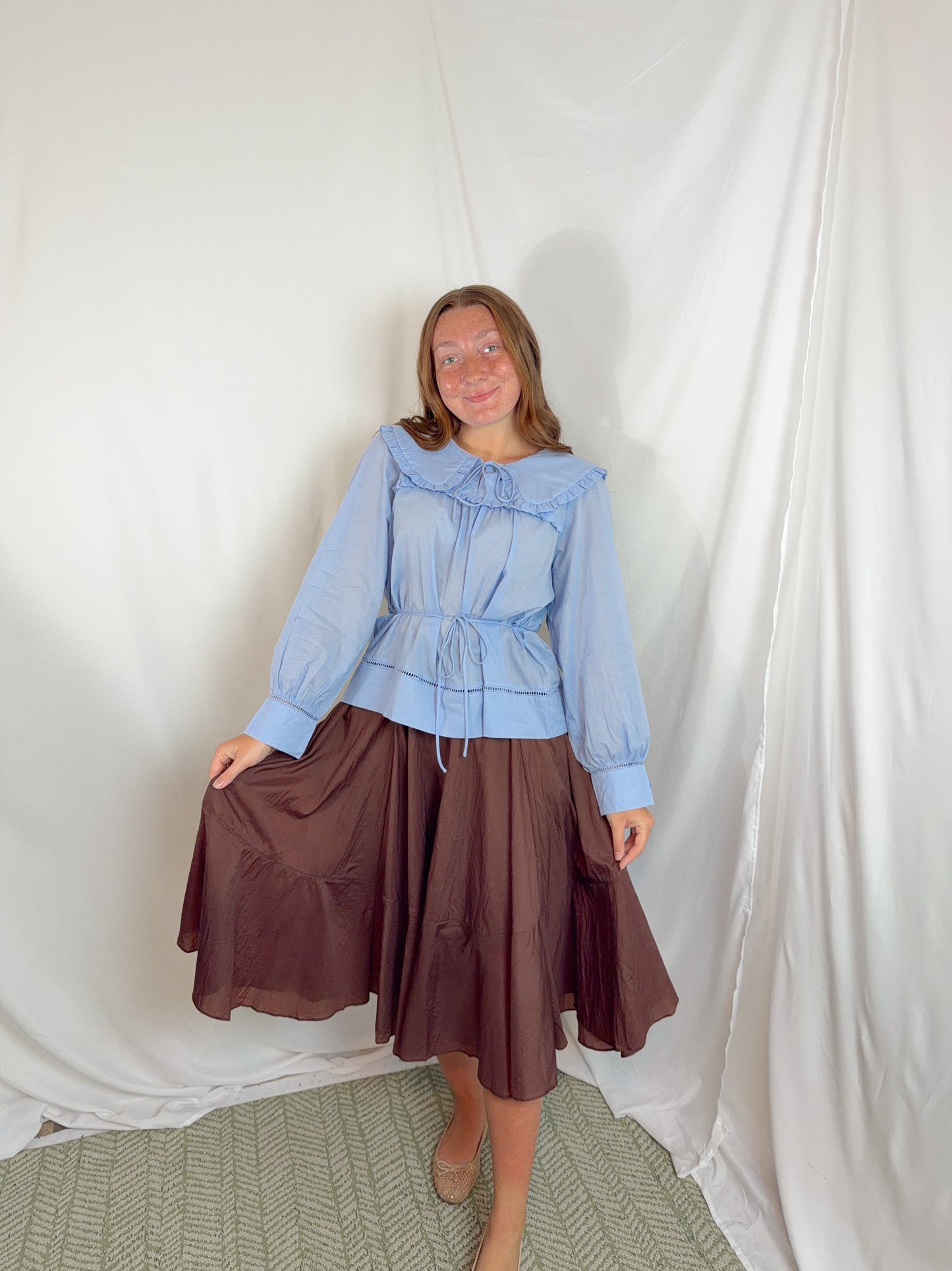 The Peter Pan Collar Top in blue