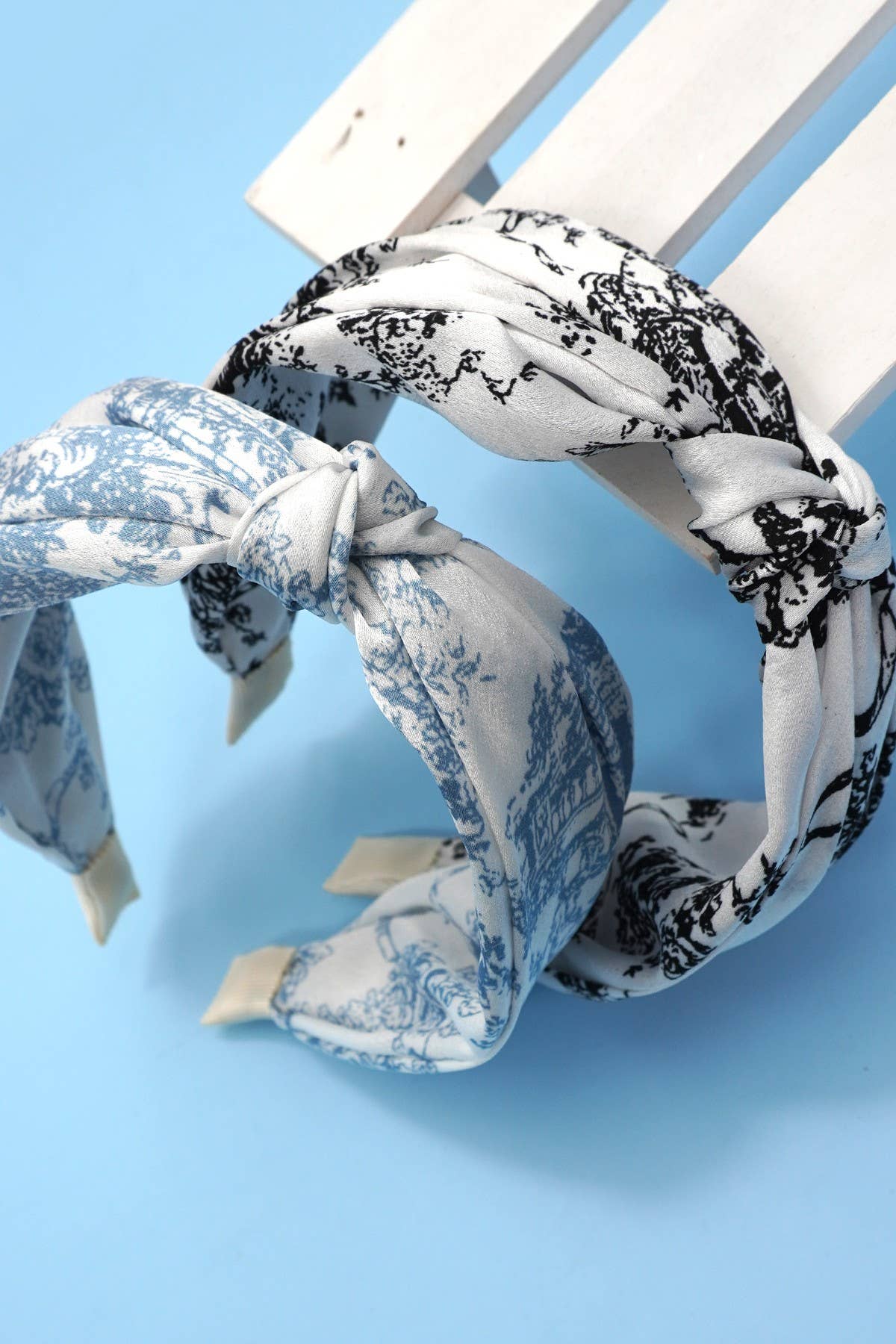 FLORAL TOILE PATTERN HEADBAND